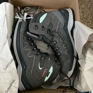 Brand new Lowa hiking shoes size 7w